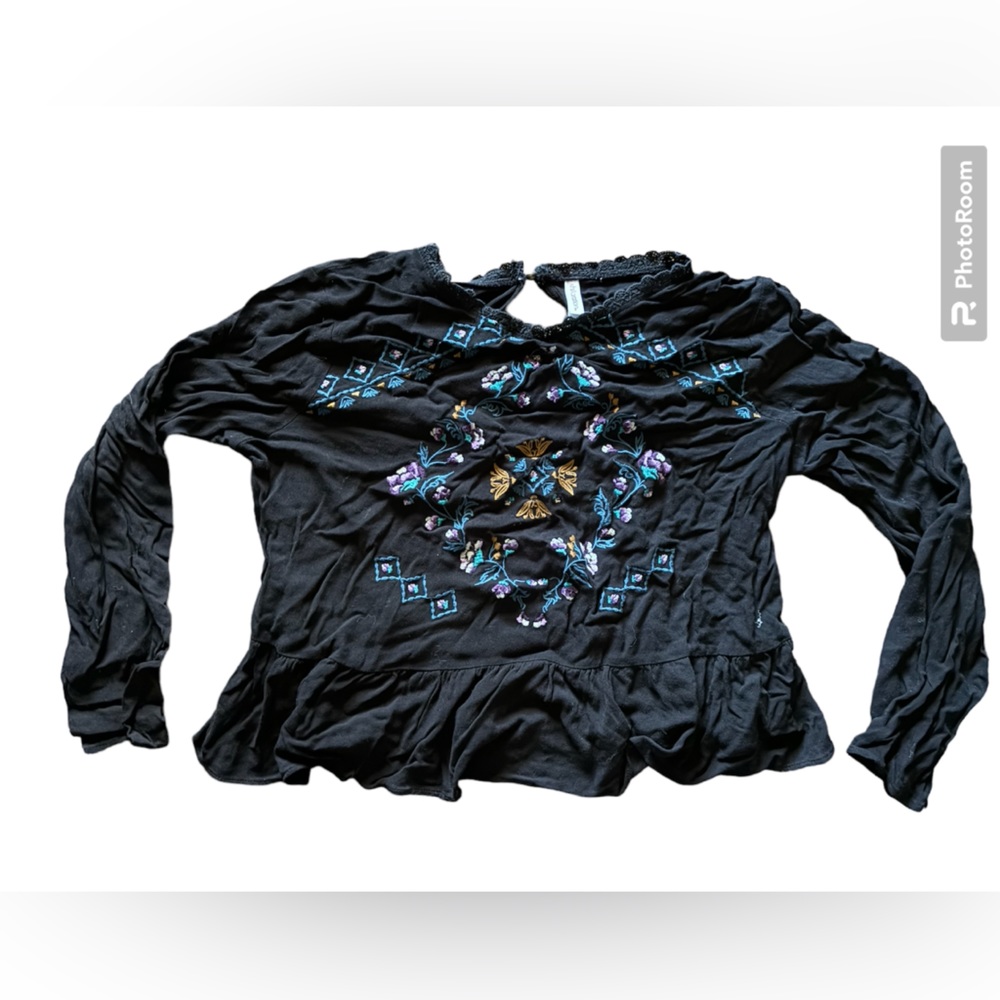 Women’s blouse